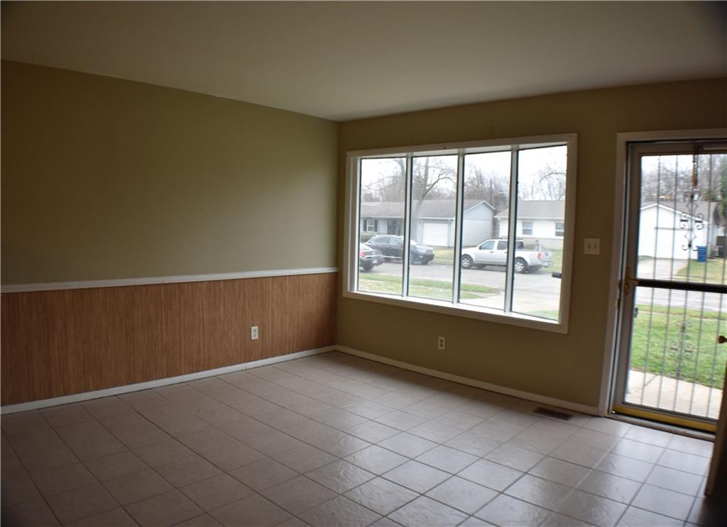 3972 Richelieu Road Indianapolis, IN 46226 - Photo 2 of 9