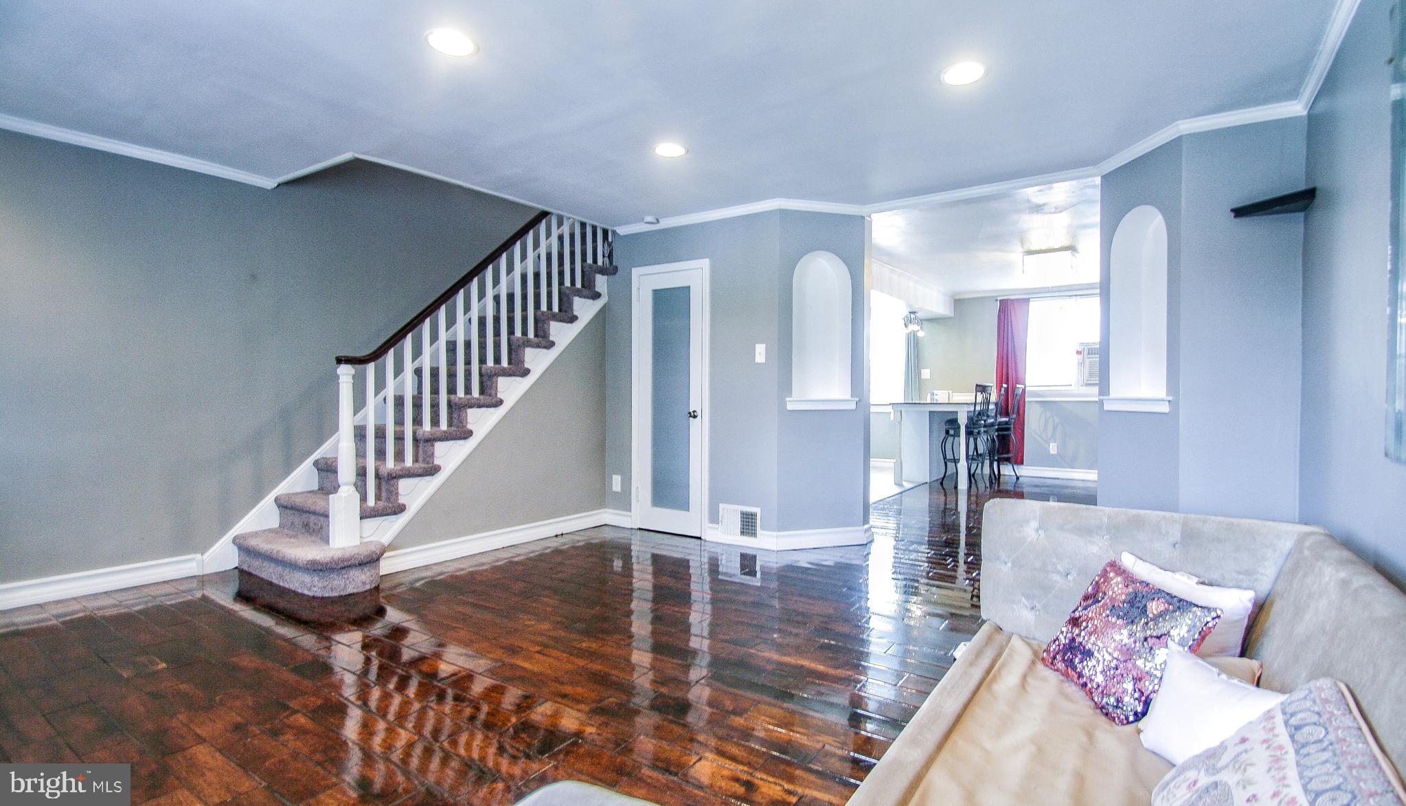7919 Rugby Street Philadelphia, PA 19150 - Photo 7 of 31 Livingroom