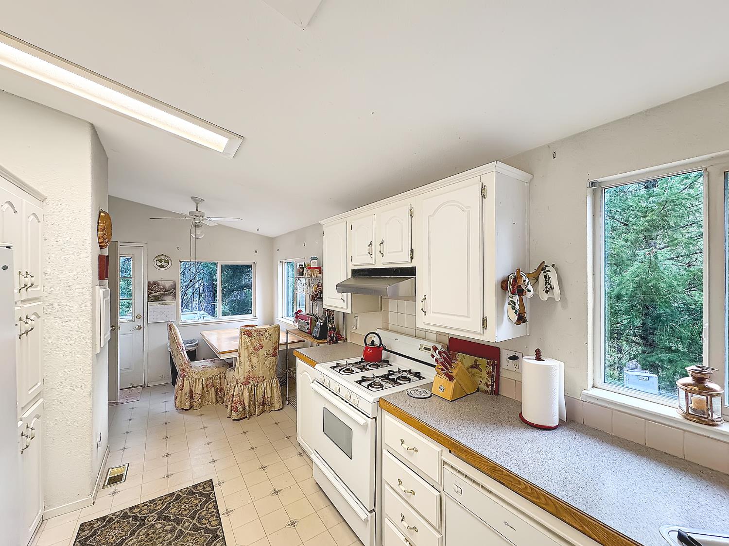 12957 Sailor Flat Road Nevada City, CA 95959 - Photo 9 of 34