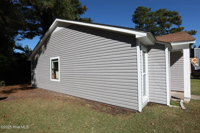 $1,200 | 125 Village Circle, Jacksonville, NC 28546