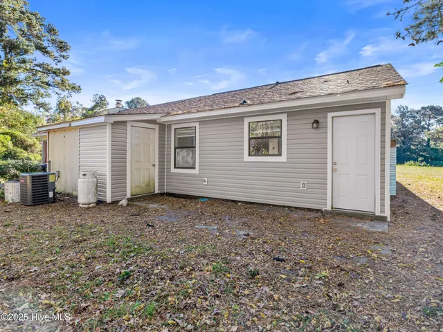 $1,150 | 125 Village Circle, Jacksonville, NC 28546