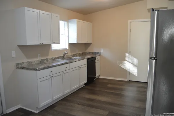 $1,280 | 611 Benrus Boulevard, San Antonio, TX 78228