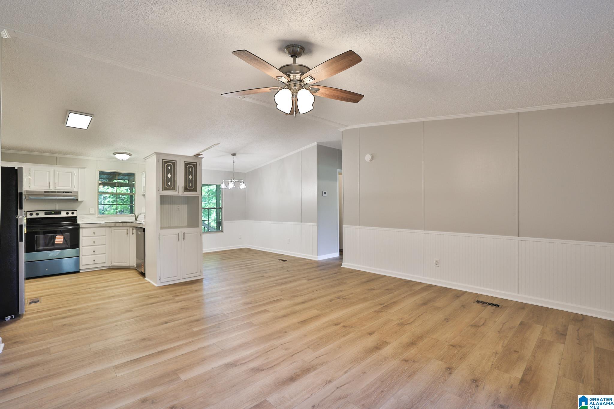 242 Deerfield Road Pell City, AL 35125 - Photo 7 of 41