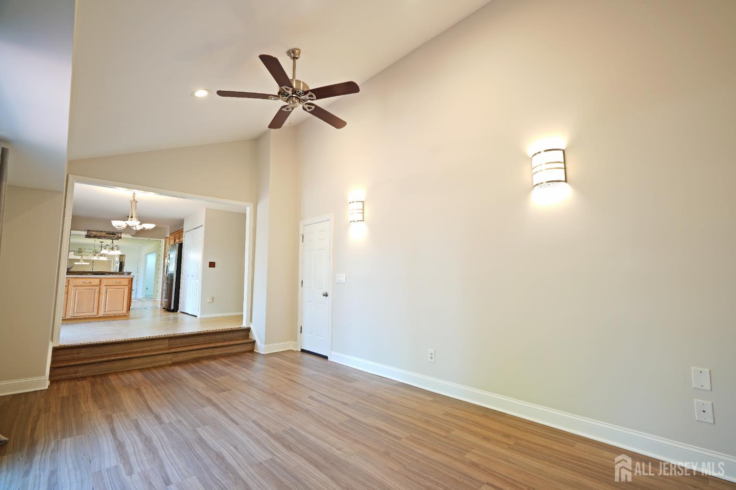 19 Wetherhill Way Dayton, NJ 08810 - Photo 14 of 45