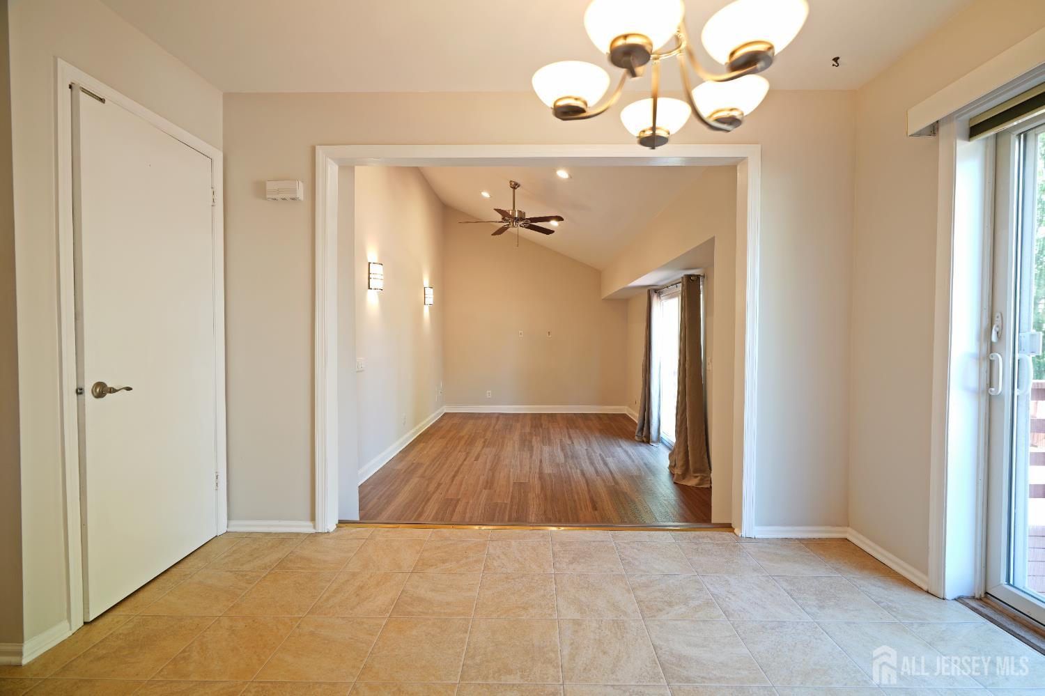 19 Wetherhill Way Dayton, NJ 08810 - Photo 16 of 45