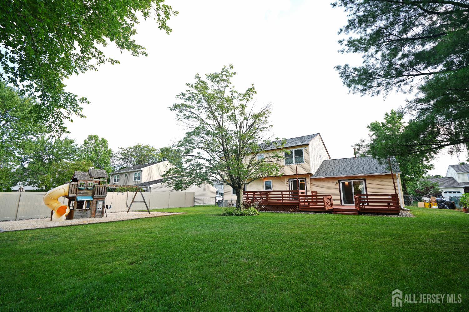 19 Wetherhill Way Dayton, NJ 08810 - Photo 37 of 45