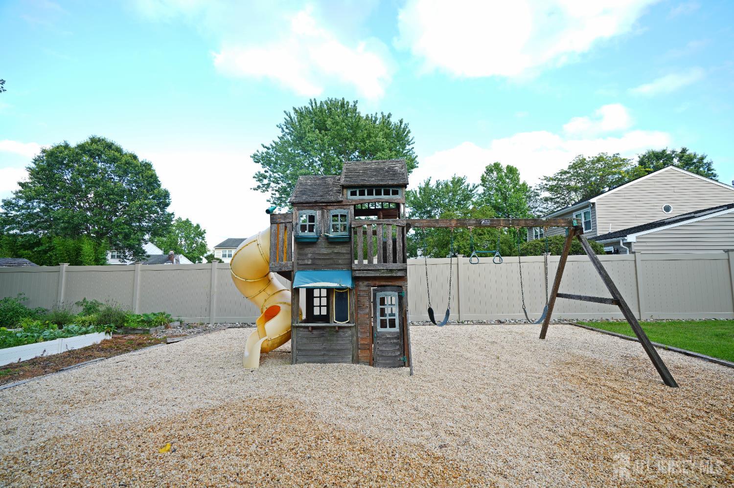 19 Wetherhill Way Dayton, NJ 08810 - Photo 43 of 45