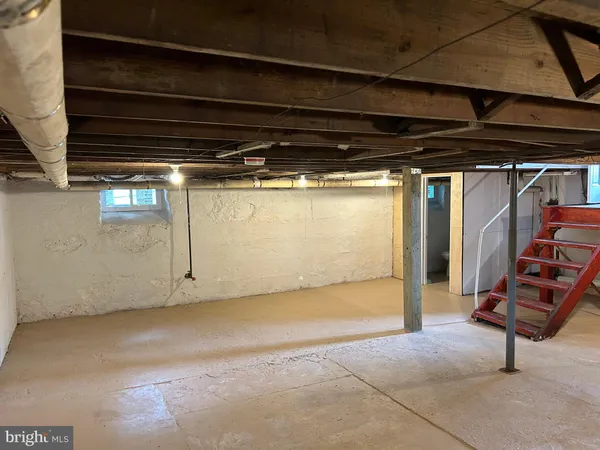 $2,350 | 17822 Sherman Avenue, Hagerstown, MD 21740