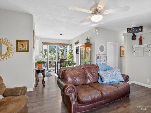 $369,000 | 116 South Riverside Drive, Horseshoe Bend, ID 83629