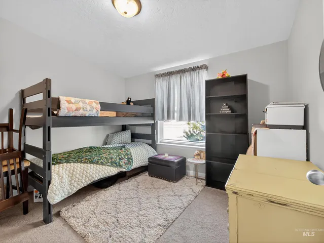 $369,000 | 116 South Riverside Drive, Horseshoe Bend, ID 83629