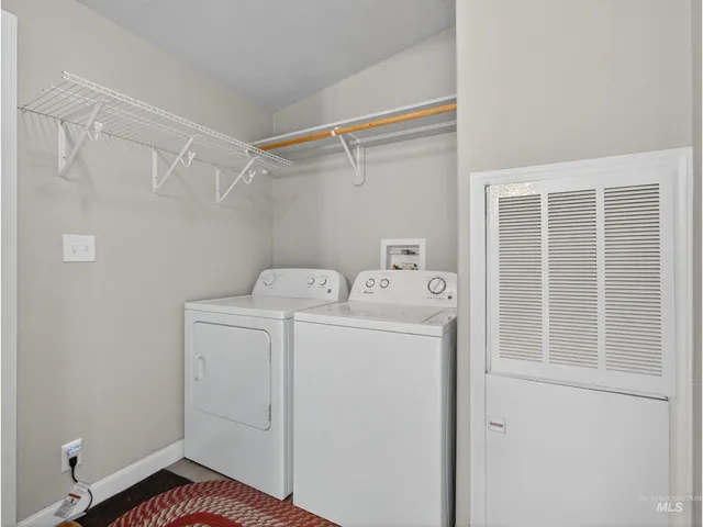 $369,000 | 116 South Riverside Drive, Horseshoe Bend, ID 83629