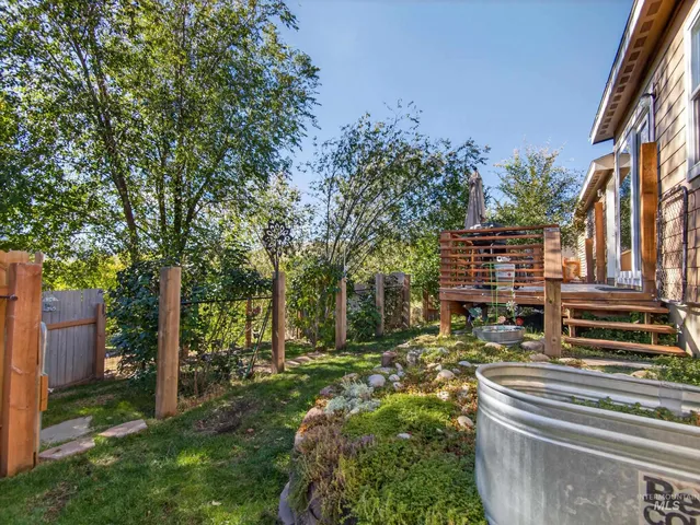 $369,000 | 116 South Riverside Drive, Horseshoe Bend, ID 83629