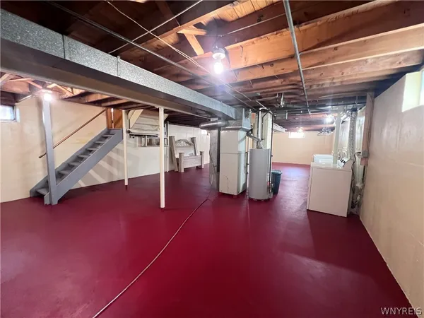 $1,900 | 480 West Hazeltine Avenue, Tonawanda, NY 14217