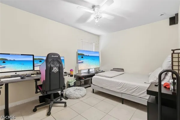 $450,000 | 126-128 Southeast 12th Street, Cape Coral, FL 33990