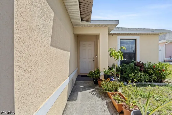 $450,000 | 126-128 Southeast 12th Street, Cape Coral, FL 33990