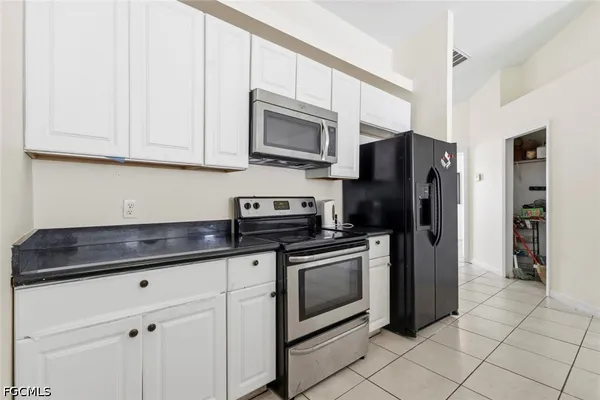 $450,000 | 126-128 Southeast 12th Street, Cape Coral, FL 33990