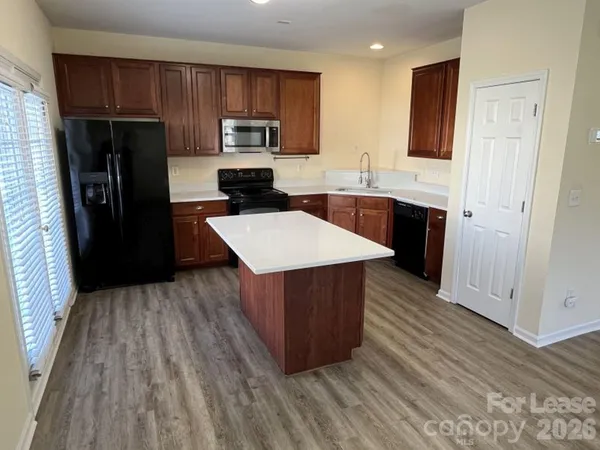 $2,200 | 12120 Stratfield Pl Circle, Pineville, NC 28134