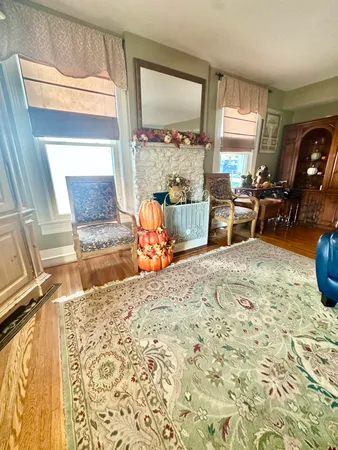 a view of a entryway of the house