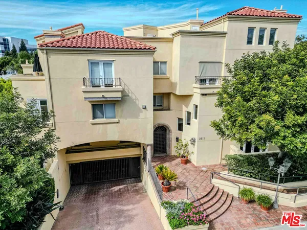 $1,349,000 | 2311 Schader Drive, Unit 101, Santa Monica, CA 90404