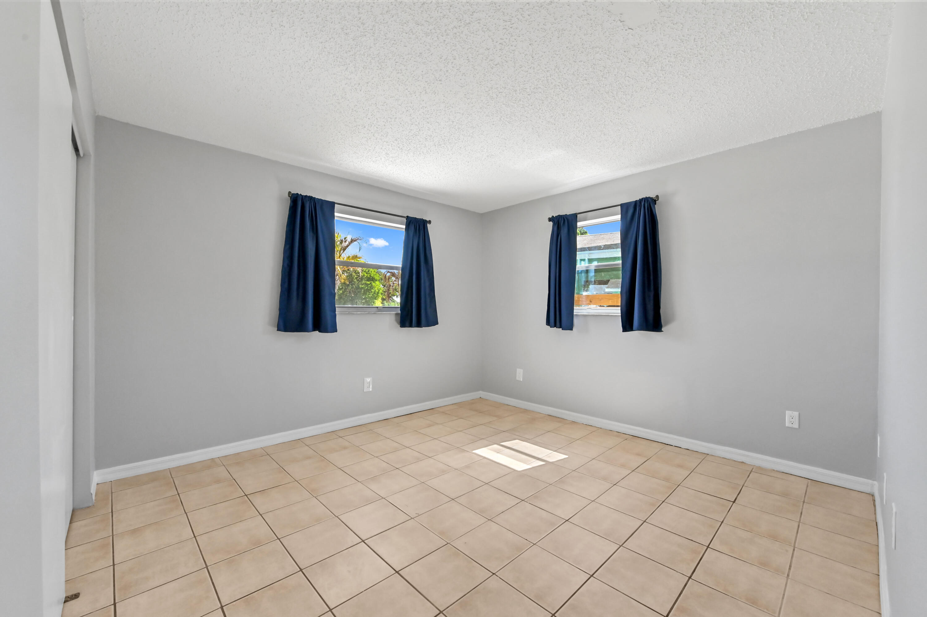 4550 Southeast Salvatori Road Stuart, FL 34997 - Photo 14 of 22 13 Bedroom 01