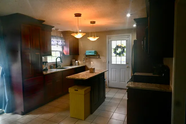 $369,000 | 3 Westerly Terrace, Colchester, CT 06415