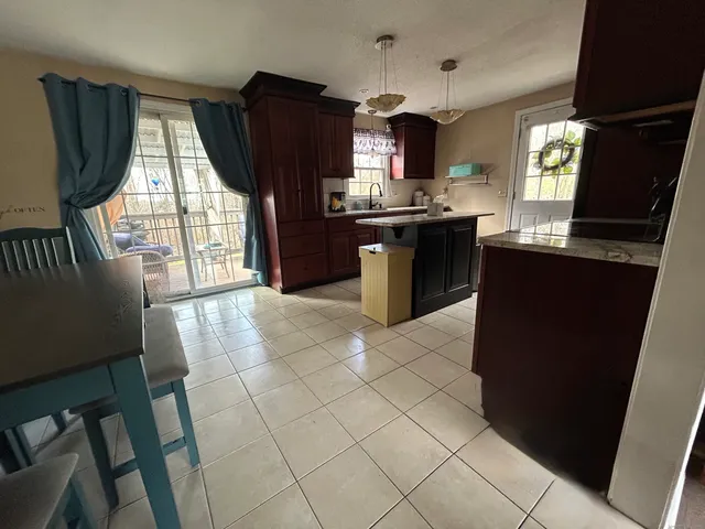 $369,000 | 3 Westerly Terrace, Colchester, CT 06415