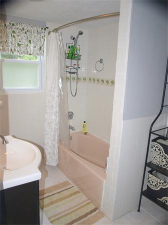 43 Woodlawn Road Randolph, MA 02368 - Photo 11 of 23 Gallery Image 11