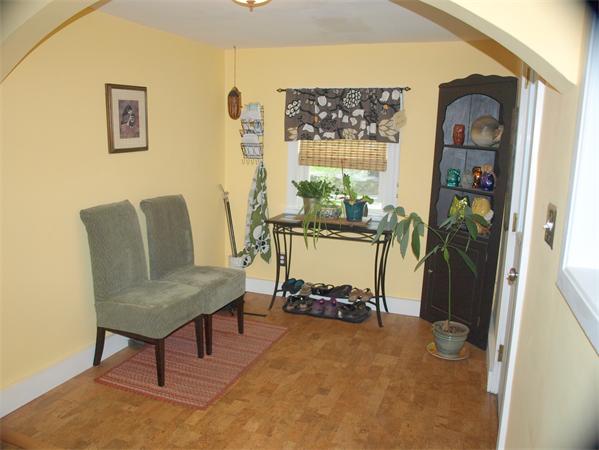 43 Woodlawn Road Randolph, MA 02368 - Photo 3 of 23 Gallery Image 3