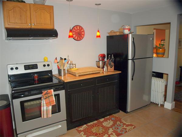43 Woodlawn Road Randolph, MA 02368 - Photo 9 of 23 Gallery Image 9
