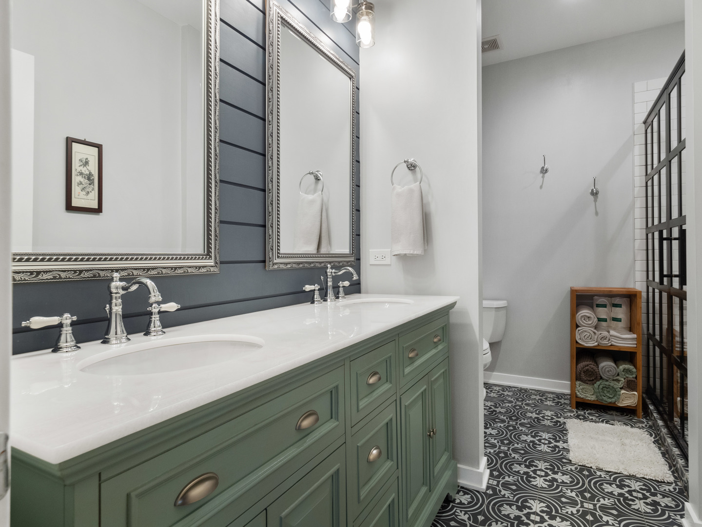 1750 North Wolcott Avenue, Unit 104 Chicago, IL 60622 - Photo 20 of 32 a bathroom with a sink and a mirror