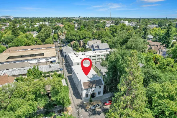 view of outdoor space with city view