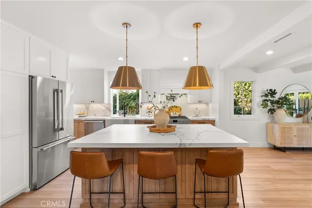 $1,345,000 | 844 Roxanne Avenue, Long Beach, CA 90815