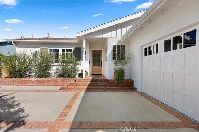 $1,345,000 | 844 Roxanne Avenue, Long Beach, CA 90815