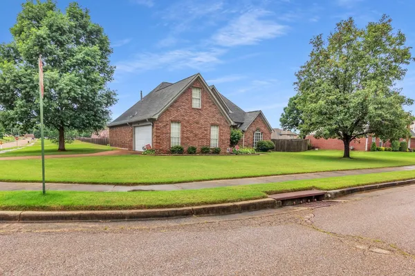 $350,000 | 5185 Hare Creek Cove, Bartlett, TN 38002