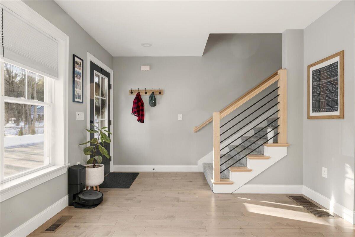 124 Brook Road, Unit 2 Falmouth, ME 04105 - Photo 12 of 27 12-124 Brook Rd-12