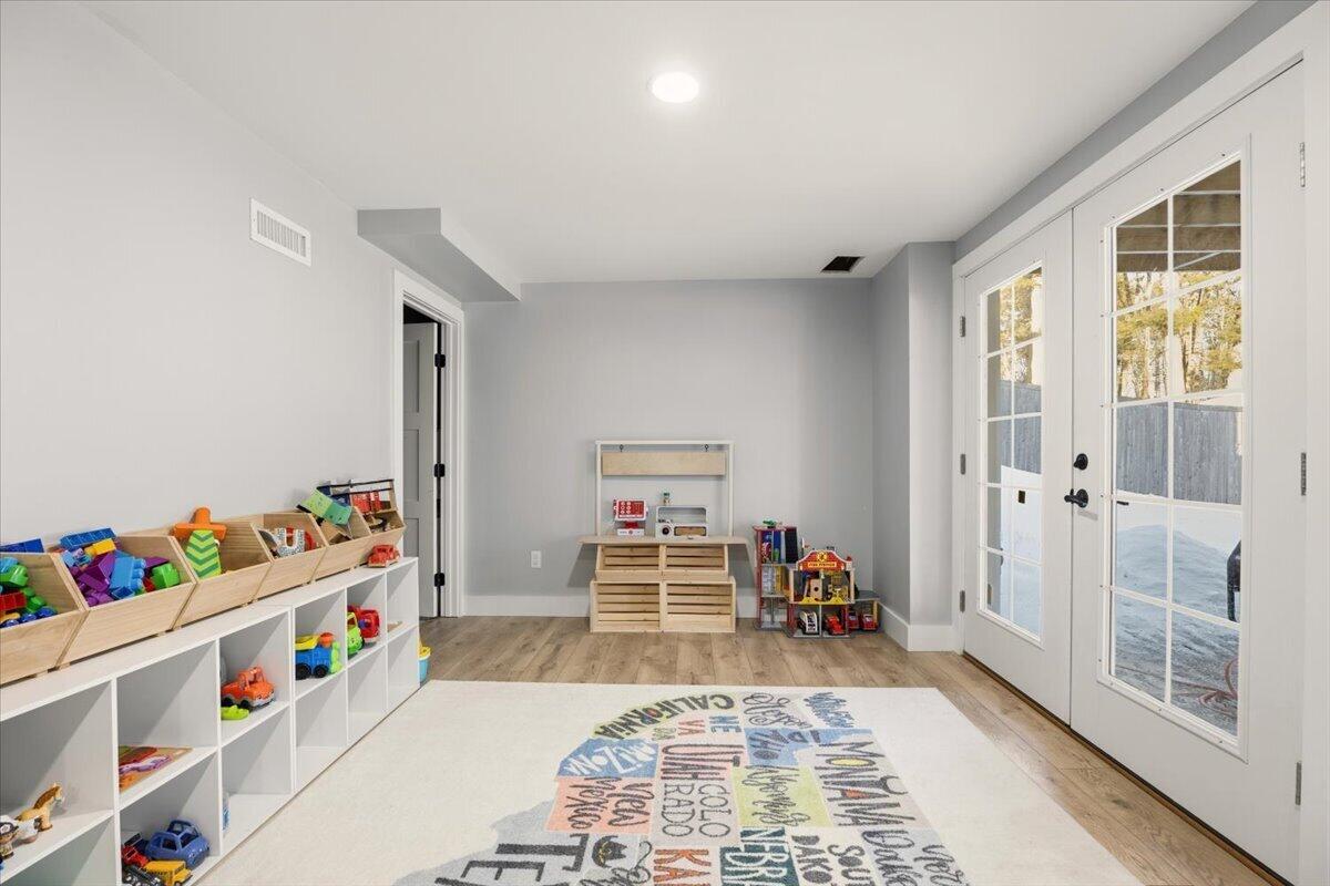 124 Brook Road, Unit 2 Falmouth, ME 04105 - Photo 24 of 27 24-124 Brook Rd-24