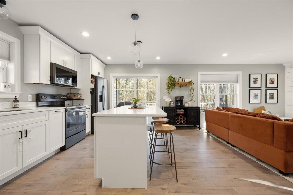 124 Brook Road, Unit 2 Falmouth, ME 04105 - Photo 10 of 27 10-124 Brook Rd-10