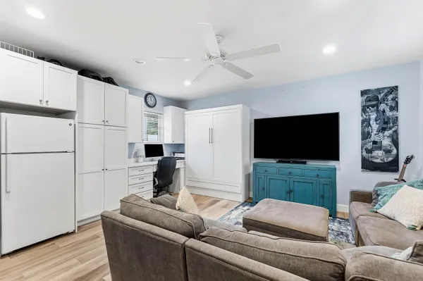 $13,500 | 20 Northwest 11th Street, Delray Beach, FL 33444