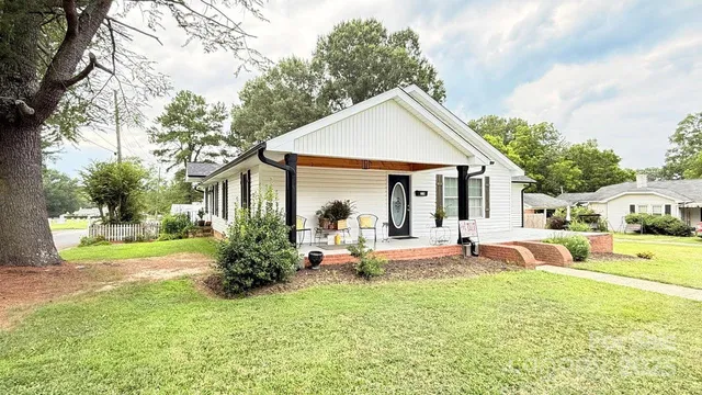 $355,000 | 210 West Church Street, Cherryville, NC 28021