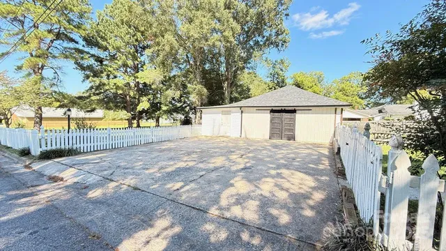 $355,000 | 210 West Church Street, Cherryville, NC 28021