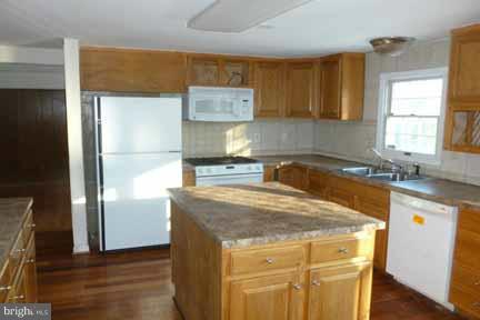 1323 Ava Road Severn, MD 21144 - Photo 5 of 20 Kitchen