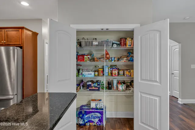 $349,000 | 220 Wood House Drive, Jacksonville, NC 28546