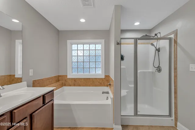 $349,000 | 220 Wood House Drive, Jacksonville, NC 28546