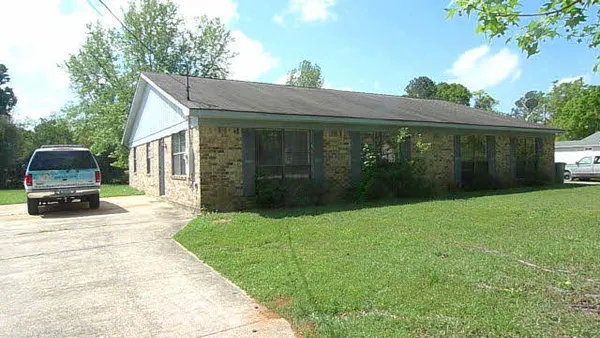 $735 | 517 West Rose Avenue, Foley, AL 36535