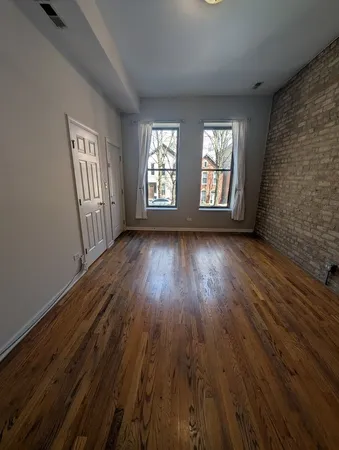 $1,900 | 1531 West Thomas Street, Unit 2F, Chicago, IL 60642