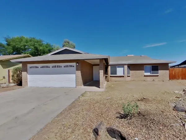 $1,779 | 10906 West Calle Del Sol, Phoenix, AZ 85037