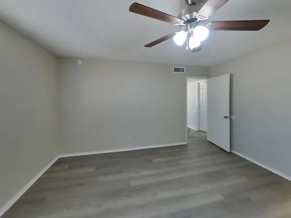 $1,779 | 10906 West Calle Del Sol, Phoenix, AZ 85037