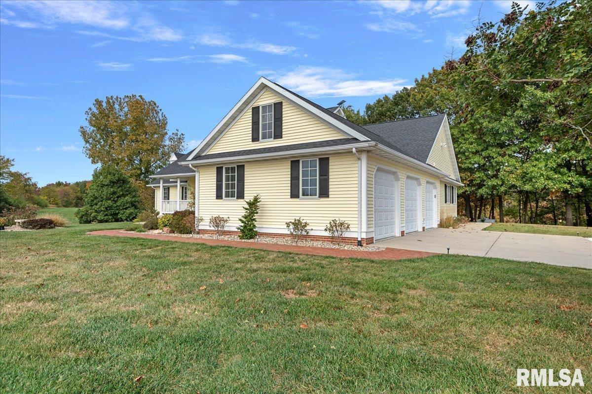 28360 Quarton Road Palmyra, IL 62674 - Photo 45 of 56