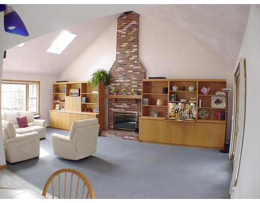 9 Sawmill Road Acton, MA 01720 - Photo 3 of 21 Gallery Image 3