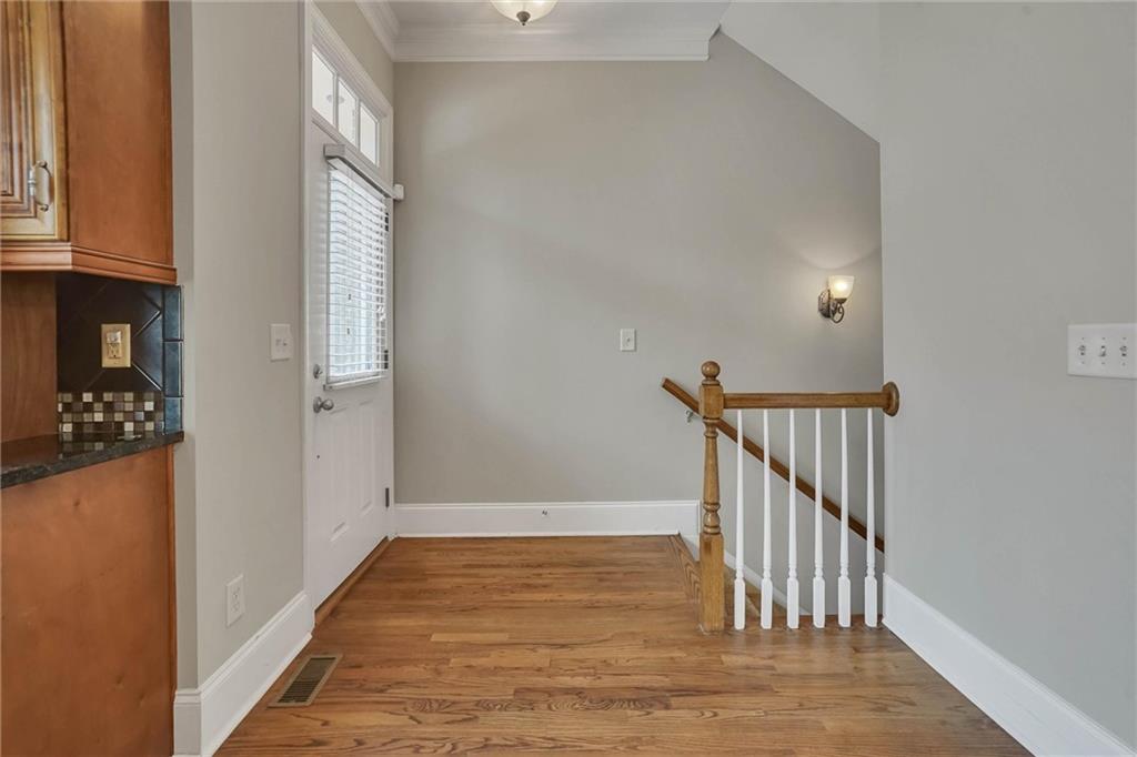 3026 Eltham Place Decatur, GA 30033 - Photo 3 of 40 Gallery Image 3